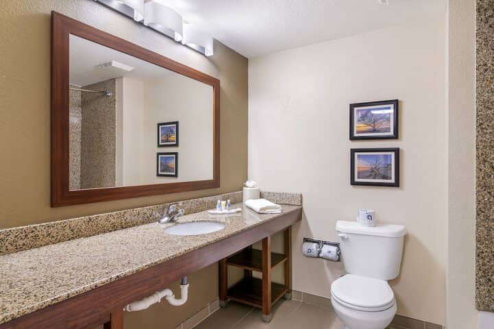 Room 16 of 29