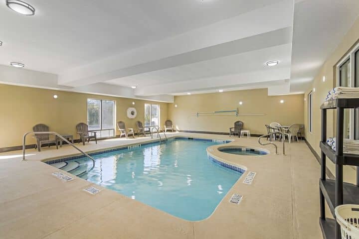 Pool 18 of 29